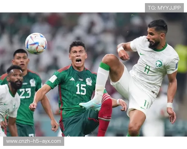 印度队主场优势尽显，全场观众热情高涨，印度国家队